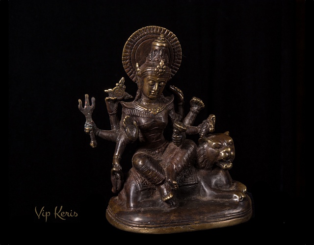 Бронзовая статуя божества Дурга Деви Чандрагханта фото VipKeris
