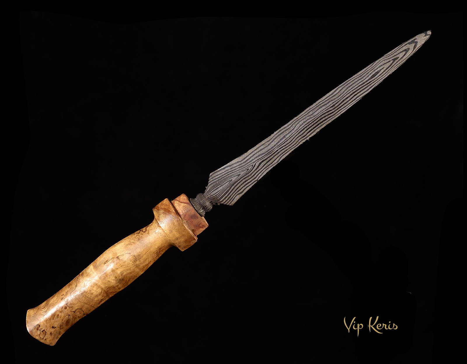 Индонезийский Tombak Biring «Хранительница Рода», кармическая работа. фото VipKeris