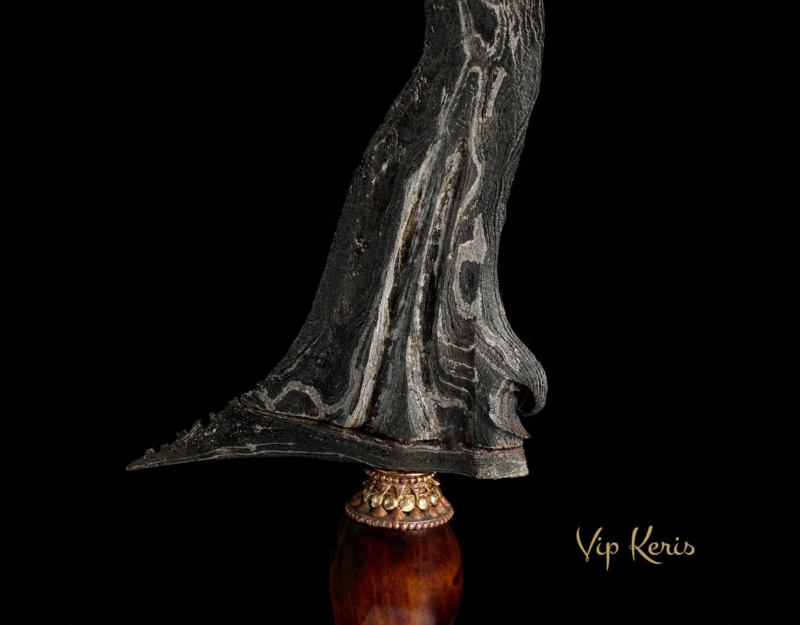 Кинжал Крис Наставник духовного развития, передачи знаний и силы Земли. фото VipKeris