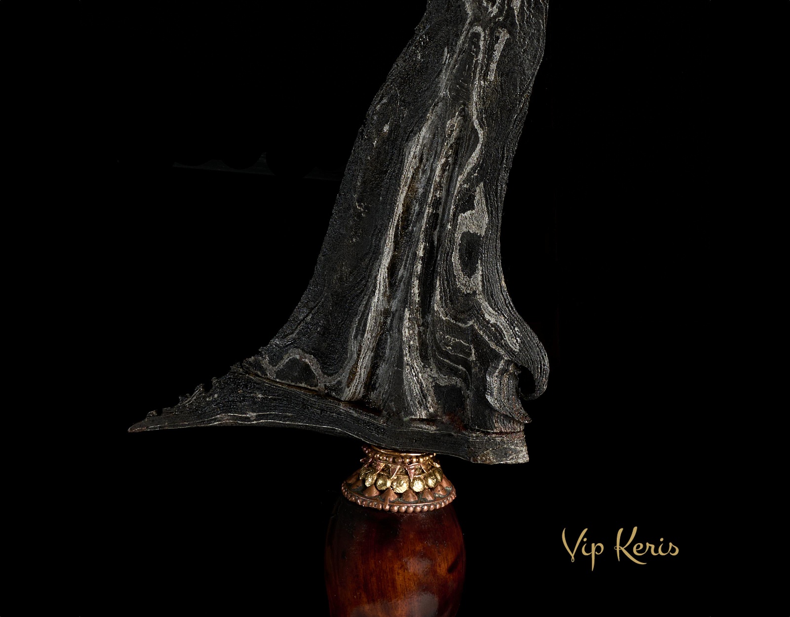 Кинжал Крис Наставник духовного развития, передачи знаний и силы Земли. фото VipKeris