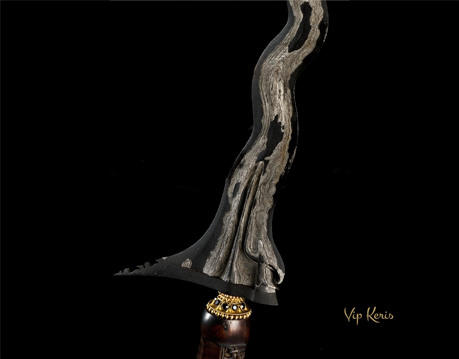 Пламевидный индонезийский кинжал Крис Sengkelat, 10Ба Удача. фото VipKeris