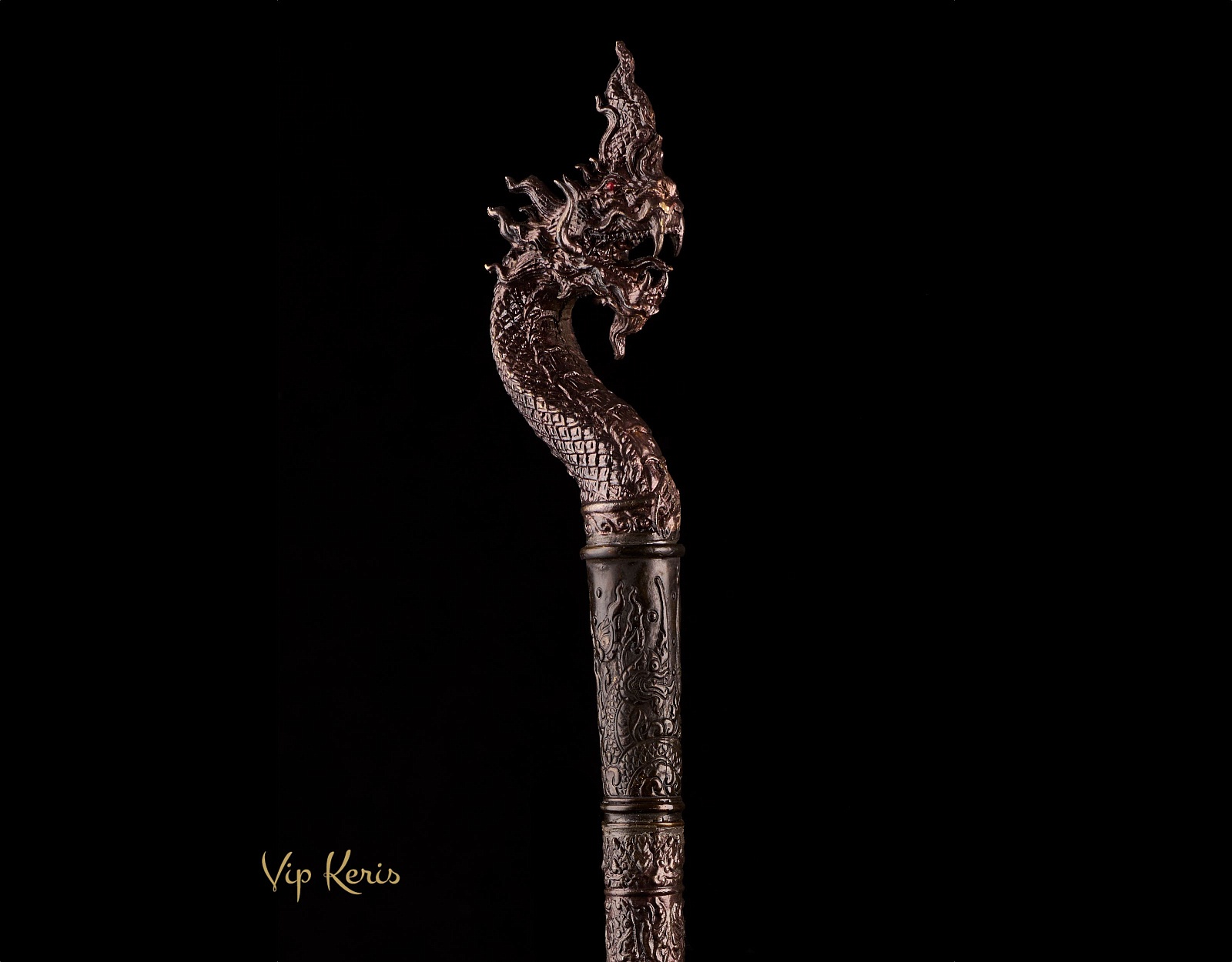 Тришула с головой Огненного Нага, Непал. Trisula Naga Api фото VipKeris