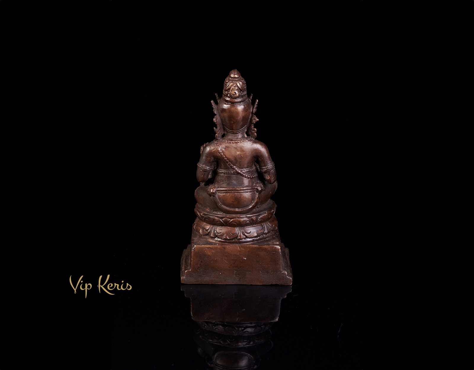 Кубера. Старинная бронзовая статуя. фото VipKeris