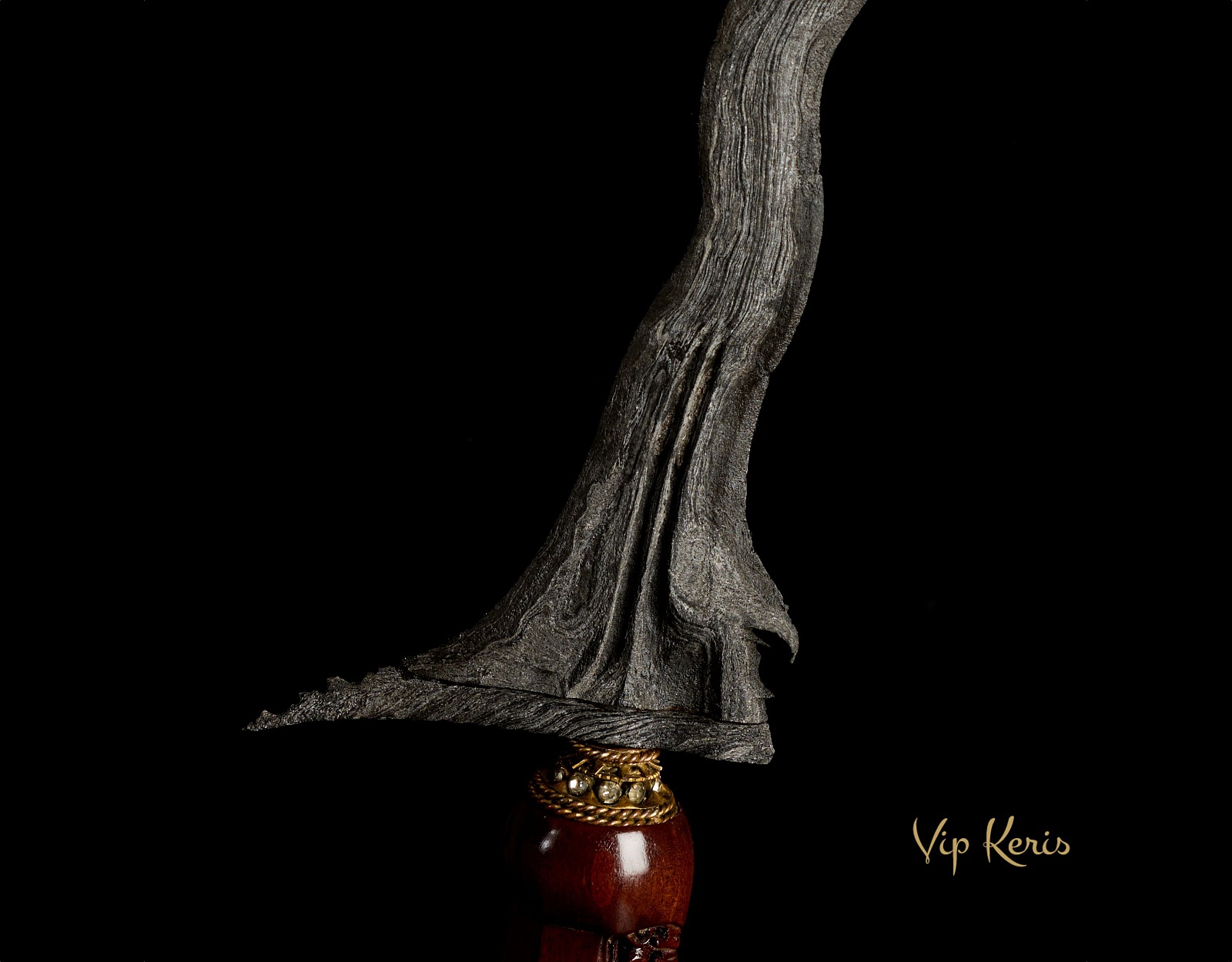 Индонезийский кинжал Крис Sengkelat, власть, социум. фото VipKeris