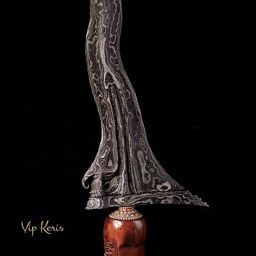 Пламевидный индонезийский кинжал Крис Sengkelat фото vipkeris.ru