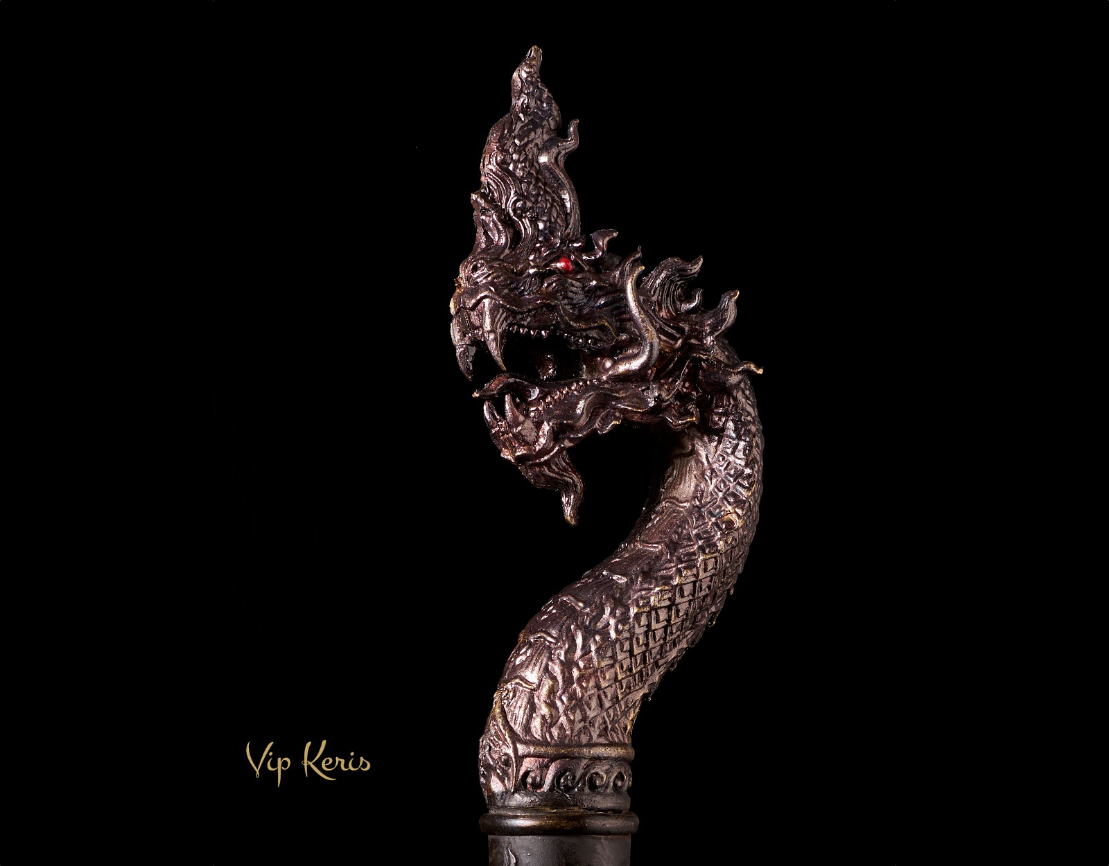 Тришула с головой Огненного Нага, Непал. Trisula Naga Api фото VipKeris